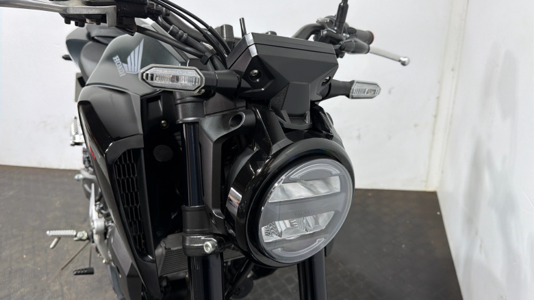 (23MY) Honda CB125R